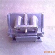 厂家直销优质的奔驰、北方奔驰配件：发动机前支架