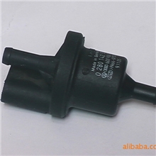 供应碳罐控制阀/碳罐电磁阀，适用车型：帕萨特/捷达王/奥迪