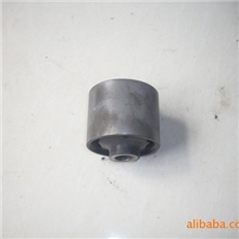 供风行瑞丰拉杆衬套小铁套拉杆胶套，质量保障，价格优惠！