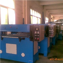 热销（质量保证-价格实惠）包装产品裁切专用油压四柱海绵裁断机