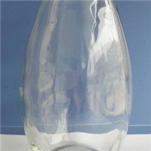 供应各种型号的玻璃瓶，玻璃饮料瓶，香水玻璃瓶，等等