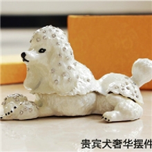 高级贵宾狗香水座汽车高档摆件新款镶水钻贵宾犬金属摆饰车饰