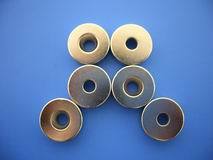 供应烧结钕铁硼磁铁、磁性过滤器磁铁、首饰磁铁、磁铁