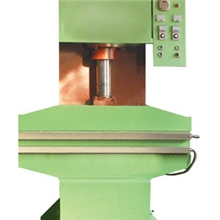 供应高性能鄂式平板硫化机，自动和调试模式供选择