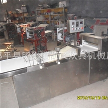 凯飞批发定做大量炊具机械，卷子机，方馒头机，包子机