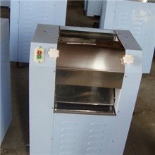 供应压面机应用于面团的揉压加工与生产.,承接全国代理商