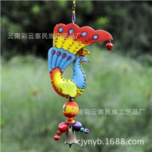 批发民间工艺品时尚家居酒吧饰品七彩皮孔雀风铃2件起批L0543