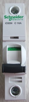 施耐德小型断路器iC65N6-63A厂家批发断路器施耐德漏电断路