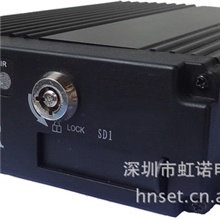 4路车载录像机汽车黑匣子行车记录仪SDMDVR
