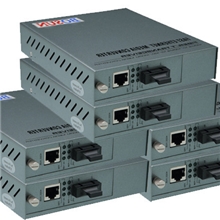 BOSUN广州防水交通FC/SC机架式多模光纤收发器连锁