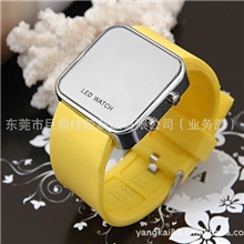 硅胶LED手表批发LED镜子手表厂家直销发货神速ledwatch