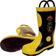 供应优质优价符合国家消防要求的消防员灭火防护靴