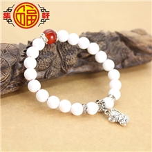 厂价直销天然8mm白砗磲带小象神佛珠手链七夕地摊