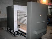 本系列电阻炉供一般小型钢件淬火、回火等热处理用。