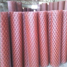 厂家现货供应各种规格冲孔网镀锌钢板网成品钢板网