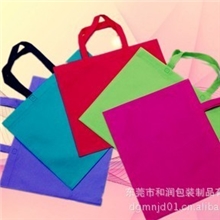 专制广东省无纺布袋批发服装袋无纺布环保定做免费设计LOGO