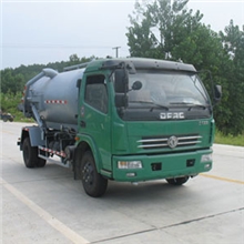 东风多利卡吸污车