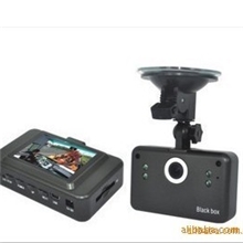 140度广角2.5寸屏夜视P1000行车记录仪