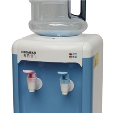 生产供应01兰色配2.5L手柄桶迷你卡通饮水机