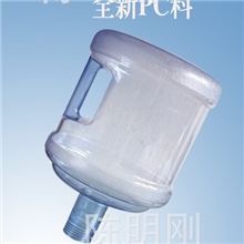 厂家直供自动售水机水桶PC桶7.5L桶2加仑水桶净水瓶