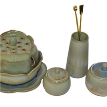 沉香、檀香专用&ldquo;圣洁莲花&rdquo;(窑变绿）定时调温电子香熏炉