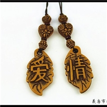 【厂家直销】爱情仿桃木手机挂件义乌小商品批发义乌地摊货源