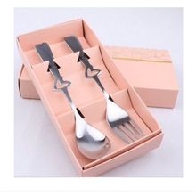 批发供应结婚抽奖礼品婚庆婚礼回礼礼品创意礼品粉盒镂空勺叉套餐