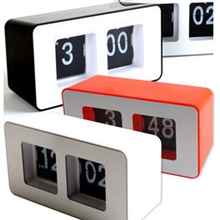 供应简约时尚座钟简洁时钟自动翻页钟复古时钟