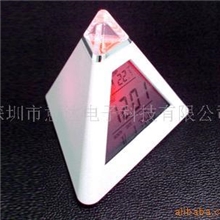 供应新款三角钟金字塔七彩万年历