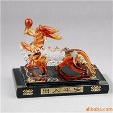 水晶工艺品供应水晶香水座汽车香水瓶高档水晶工艺品生肖香水批发