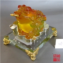 厂家直供招财金蟾树脂仿玉摆设仿琉璃树脂家居摆件礼品树脂摆件