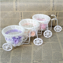 厂价批发藤编三轮小车插花花器铁艺花瓶车轱辘可转动