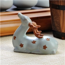 茶宠汝窑开片茶宠摆件德化茶宠厂家汽车摆件乾玉堂汝窑《鹿》