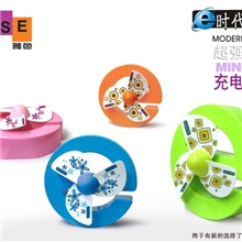 新款E时代充电风扇创意卡通风扇迷你便携usb充电风扇批发8106