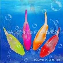 地摊热卖玩具小额混批发陆地跑动彩色灯光带音乐电动鱼018