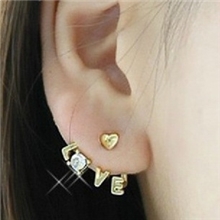 TB253别致LOVE镶钻耳钉