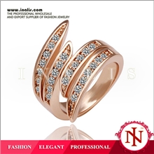 戒指卖断新到货库存低价戒指欧美热卖水晶饰品戒指批发供应