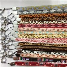 新款的电子烟挂绳和包包