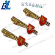 厂家设计生产男士高品质金属领带夹:红色假珐琅压铜领带夹