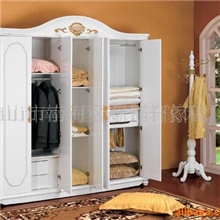 厂家直销供应圣玛家园欧式板式家具古典卧室五门衣柜3003#