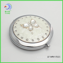 供应镶钻玉胡蝶金属化妆镜子批发双面镜折叠式镜子可放大