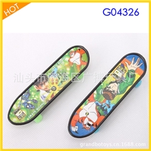 供应手指滑板车轮带夜光手指滑板科教益智赠品小玩具