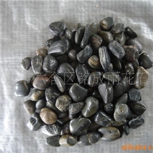 供应优质2-4CM黑色抛光鹅卵石