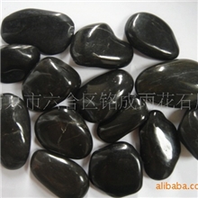 低价大量供应优质2-3CM高光黑色雨花石