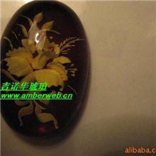 厂家直销纯手工雕刻仿琥珀吊坠玫瑰花卡特兰