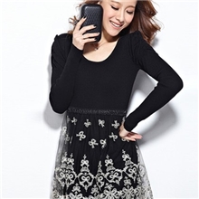 2013新款秋款黑色套头宽松型圆领下摆花边毛衣