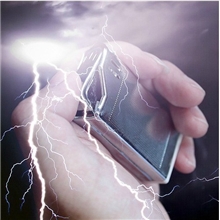 批发新奇特电人打火机/整人搞怪玩具/创意电人打火机/整蛊玩具