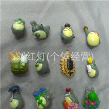 供应批发动漫。手办公仔。龙猫手办公仔。龙猫。12款龙猫公仔