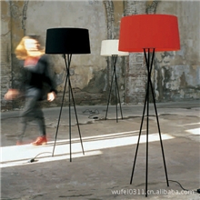 中山市北斗星三叉布艺落地灯卧室客厅灯酒店工程装饰落地灯