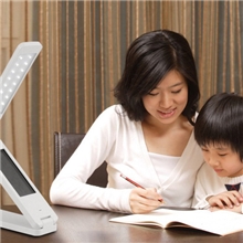 包邮批发直销S710LED现代护眼折叠便携式礼品灯、USB充电折叠台灯